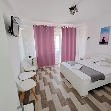 ベッド・アンド・ブレックファスト Sweet Desire ヴァマ・ヴェケ